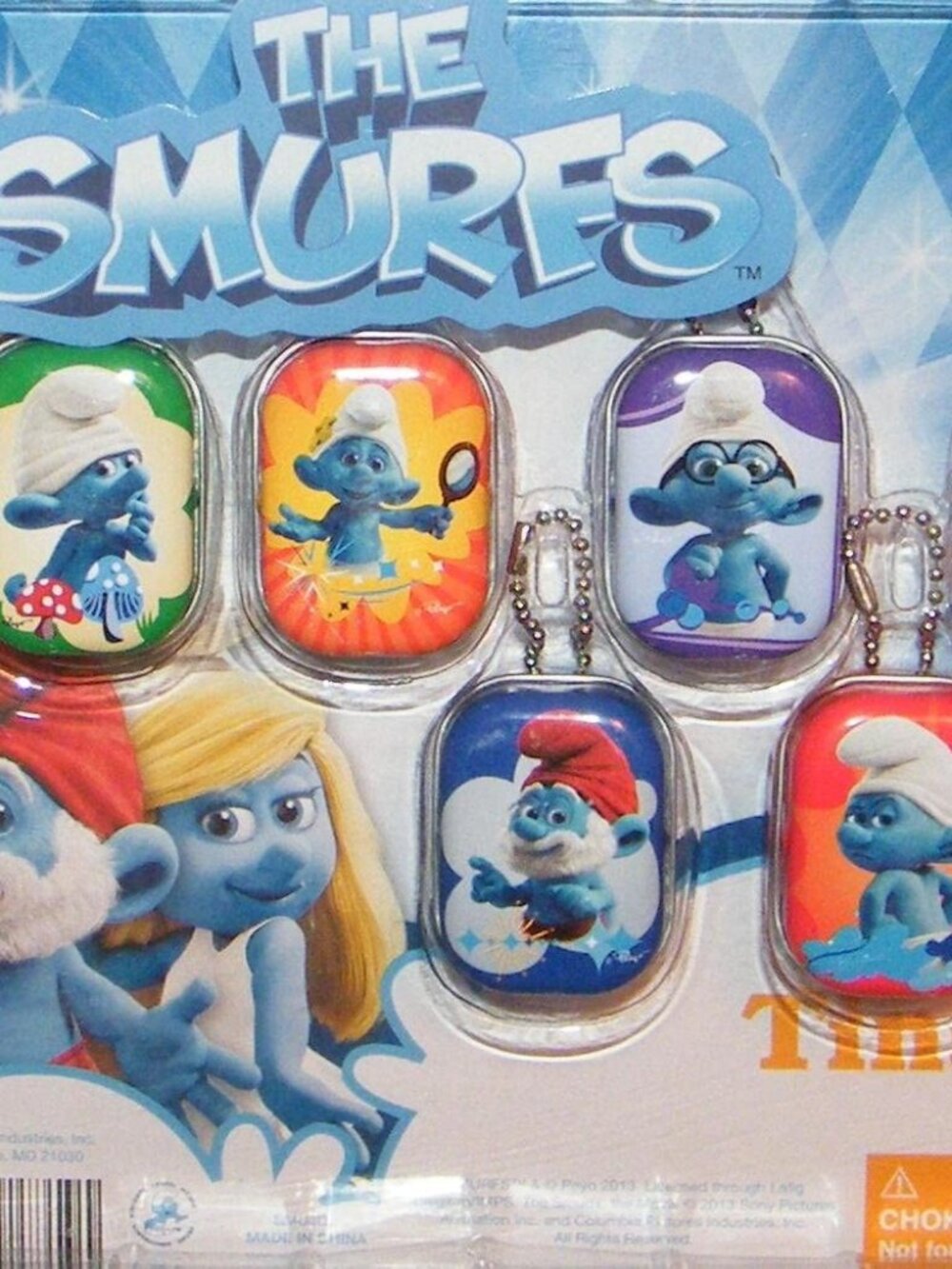 Smurf Figure Toy Mini Tin Storage Boxes on Chain set of 8-Hangs on almost Anythi